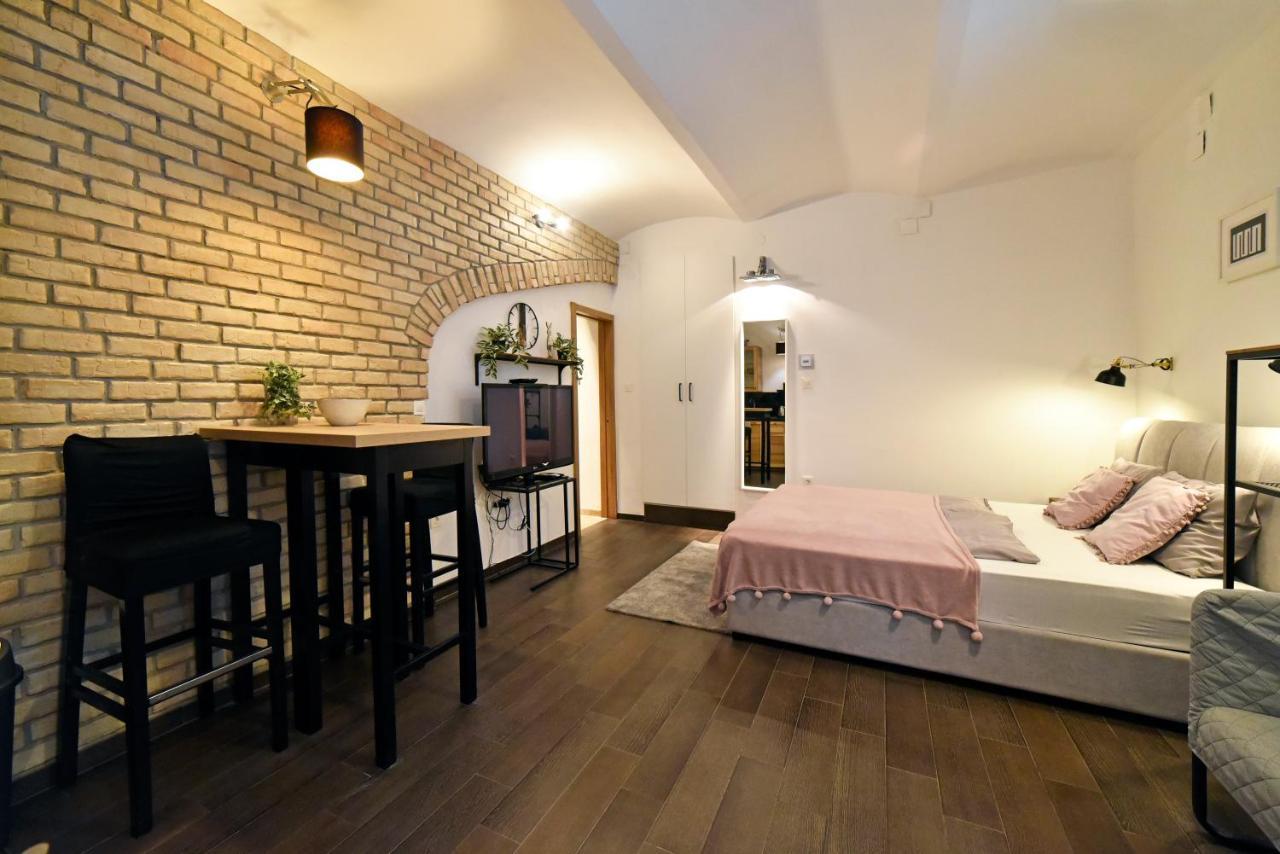 Manuela Varsavska Studio Apartments Zágráb Kültér fotó